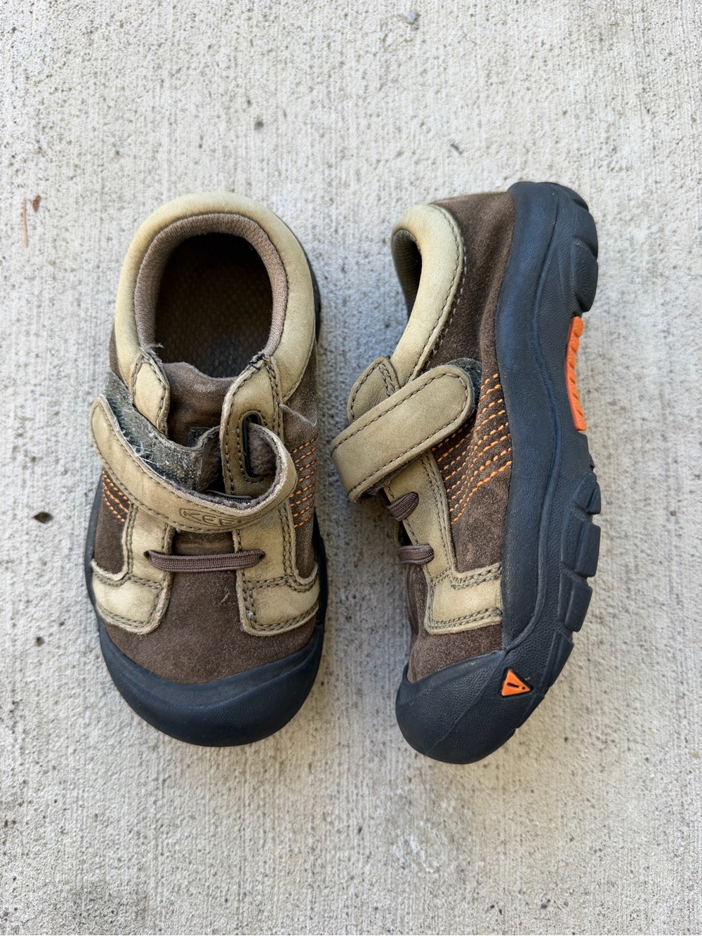 KEEN Boy's Sneakers Sz 11 Youth